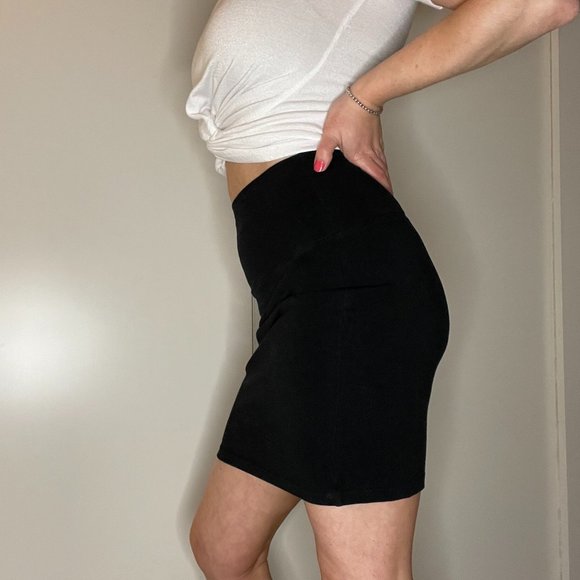 🎉 2 Time🌹HP🌹TNA Mini Stretch Skirt - Picture 2 of 5